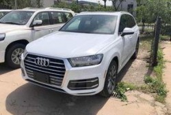 蔡老板爆料奥迪q7视频,奥迪Q7实车视频曝光，性能与颜值并存